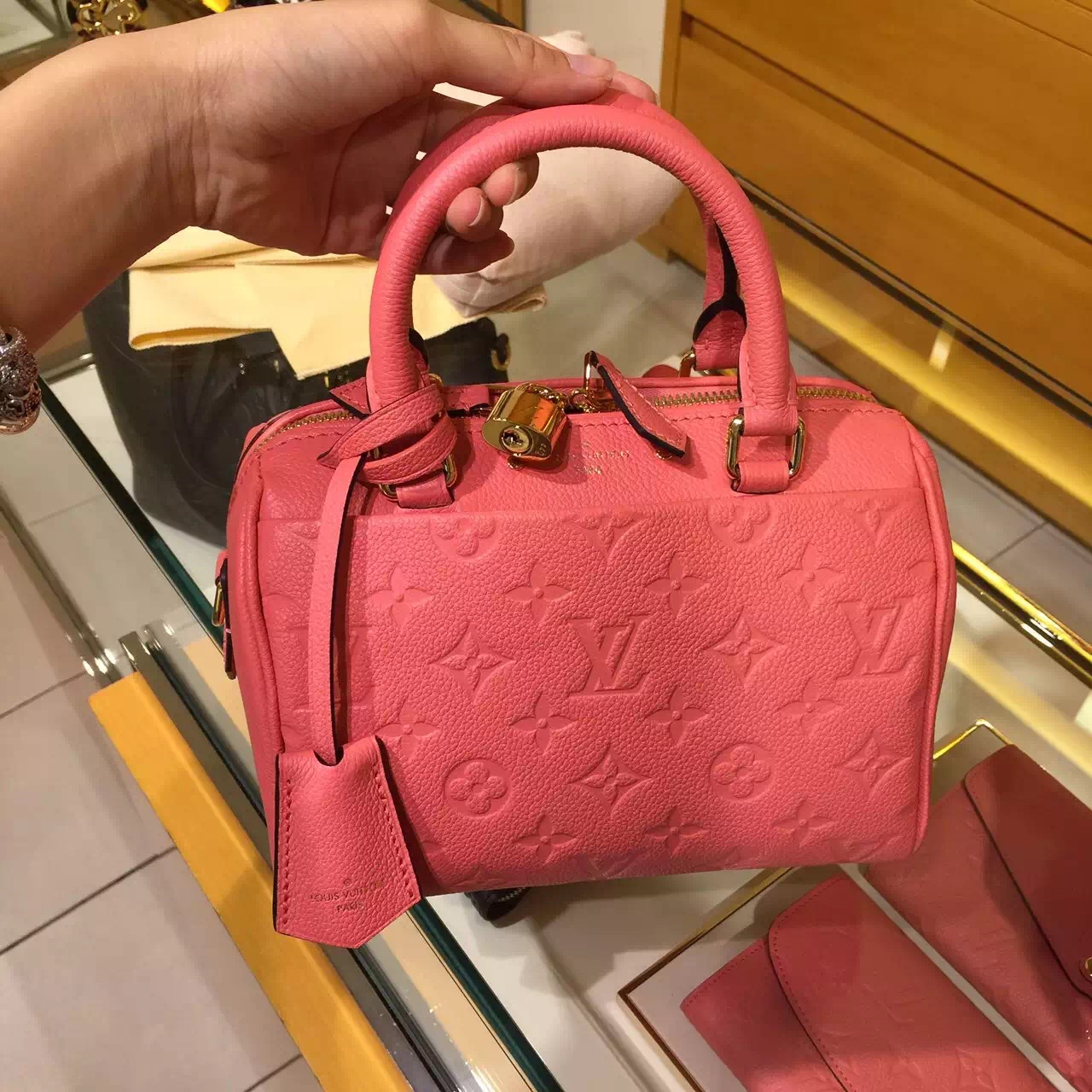 Authentic Louis Vuitton Speedy Bandouliere 20 Bag M42398 Blossom
